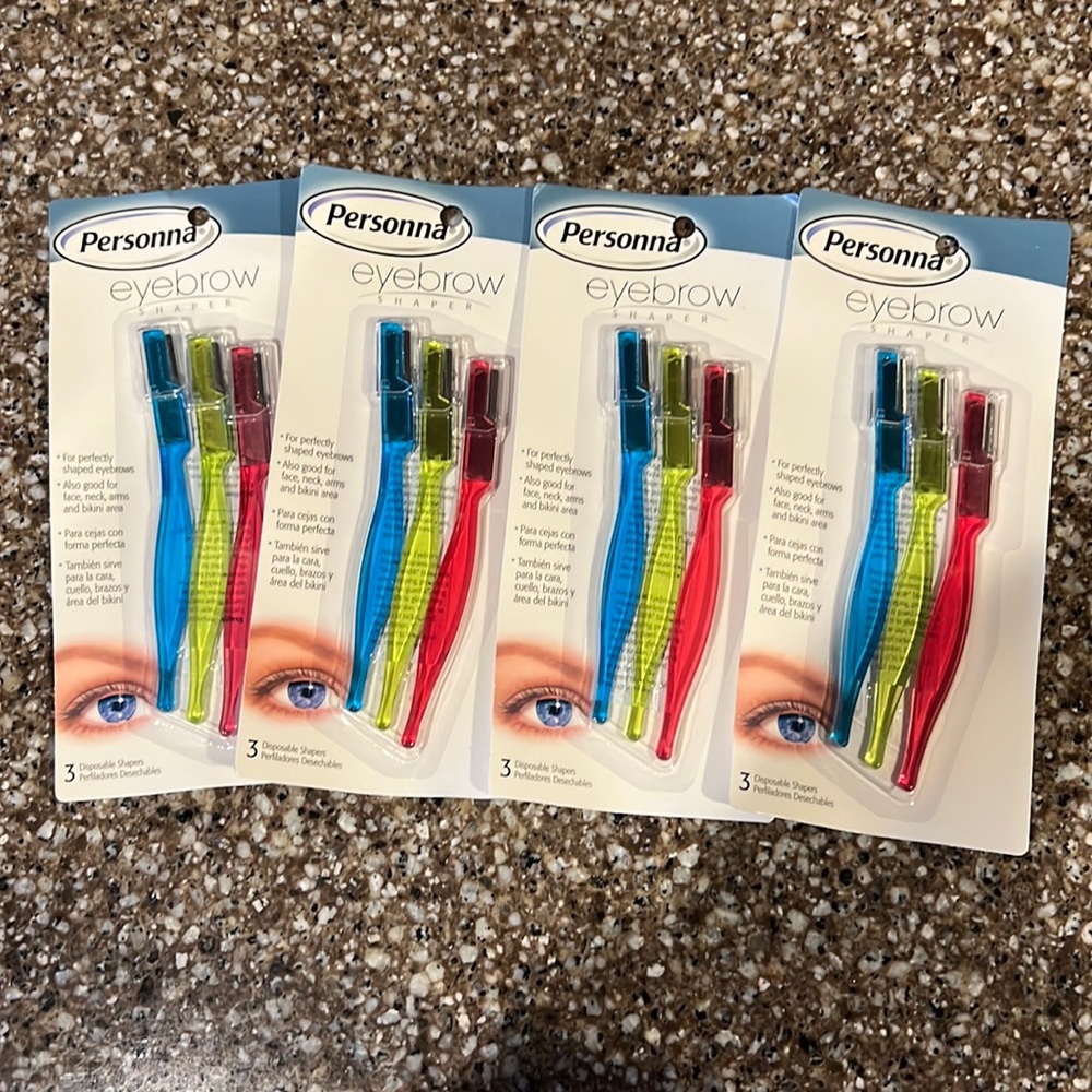NWT Persona Eyebrow shaper/ dermaplane. 4 brand new packs of 3 count razors
